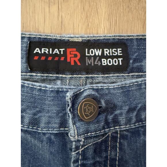Ariat Jeans Mens 34x32 M4 FR Relaxed Boot Cut Dark Wash Fire Resistant Cat2 Work - Picture 3 of 11